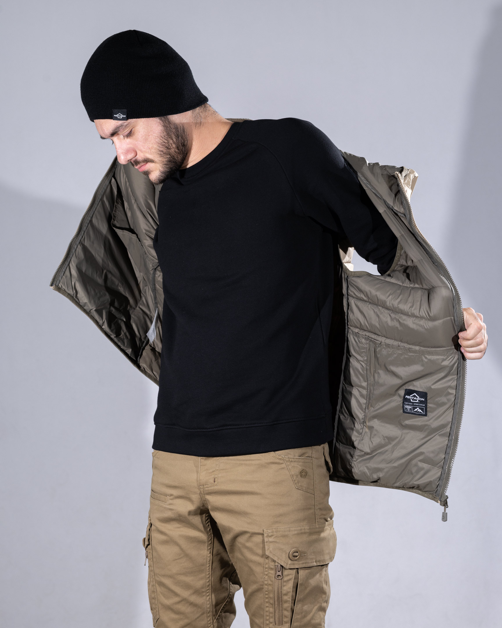 Aurora 2.0 Puffer Hooded Vest Detail